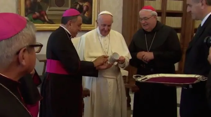 PapaFrancisco_obisposPanama_08062017.jpg ?? 