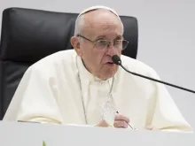 Papa Francisco na reunião pré-sinodal no Vaticano na segunda-feira, 19 de março.