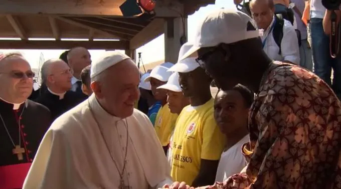 PapaFranciscovideointenciones11_Youtube_04112016.jpg ?? 