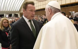 Papa Francisco e Arnold Schwarzenegger no Vaticano 