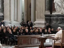 Papa Francisco com sacerdotes de Roma.
