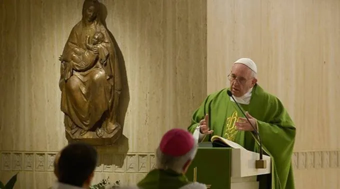 PapaSantaMarta17mayo2016.jpg ?? 