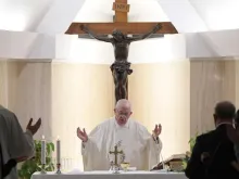 Papa Francisco na Missa na Casa Santa Marta.