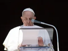 O papa Francisco durante o Ângelus