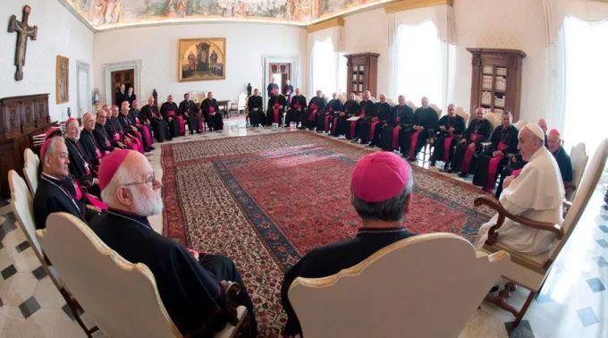 Papa_Francisco_Obispos_Chile_Vatican_Media_ACI_Prensa_060818.jpg ?? 