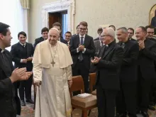 Papa Francisco com seminaristas de Barcelona