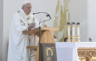 Papa Francisco celebra missa no Chipre 
