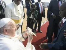 Papa Francisco chega a Juba, capital do Sudão do Sul