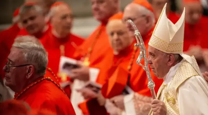 Papa_curia_cardenales_dani.jpg ?? 