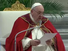 Papa Francisco pronuncia a homilia.
