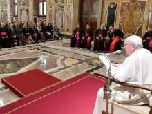 Papa Francisco durante o encontro com a Papal Foundation no Vaticano. Crédito: Vatican News.