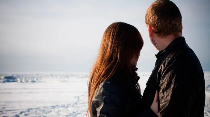 ParejaMirandoHorizonte_PixabayDominioPublico_030615.jpg ?? 