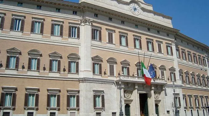 ParlamentoItalianoReferencial.jpg ?? 