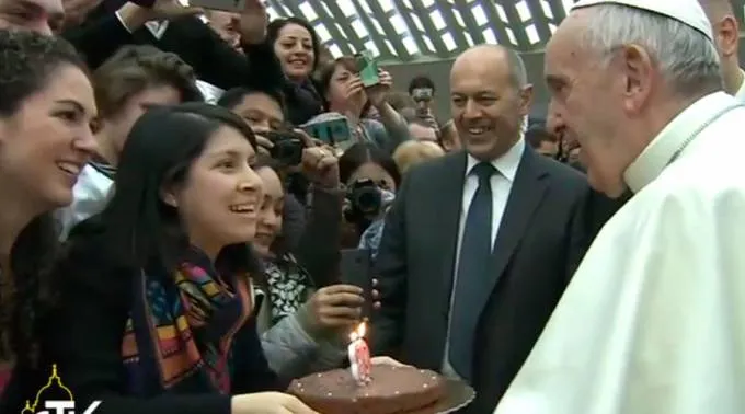 Pastelcumpleanos_Youtube_14122016.jpg ?? 