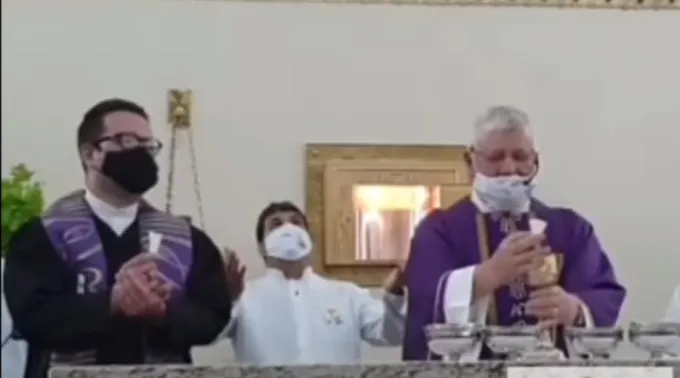 PastorConcelebraMissa_CapturadeVideo.jpg ?? 