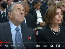 Nancy Pelosi na missa de São Pedro e São Paulo de hoje
