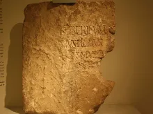 A Pedra de Pilatos no Museu de Israel