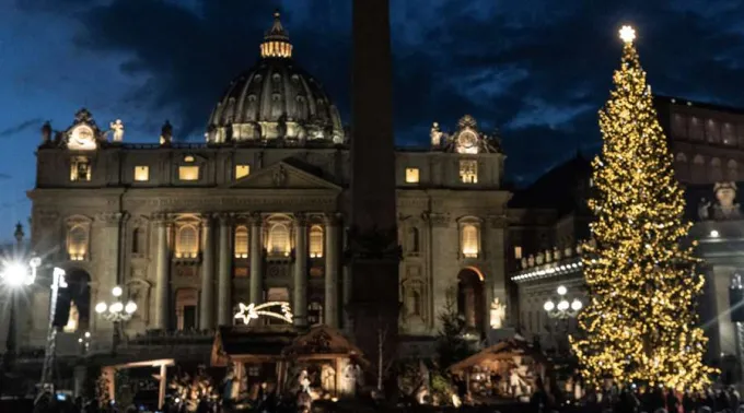 PlazaSanPedro_ArbolNavidad_122019_DanielIbanYez_ACIPrensa.jpg ?? 