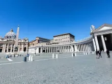 Praça São Pedro, no Vaticano.