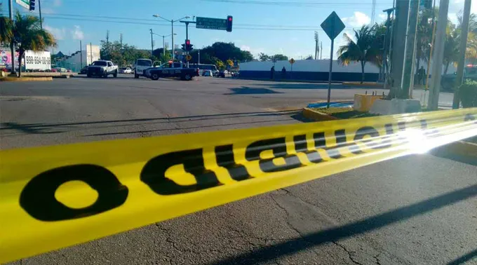 PoliciaCancun_TwitterJoshimarM_180117.jpg ?? 