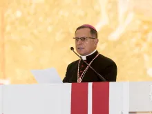 O arcebispo Mieczyslaw Mokrzycki