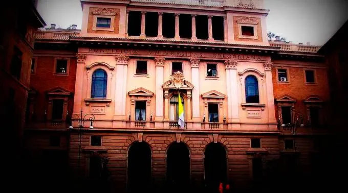 PontificiaUniversidadGregorianaRoma_WikimediaCommonsLuigiSantoro_040815.jpg ?? 