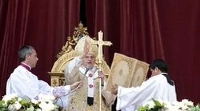 PopeBenedict_Easter.jpg ?? 