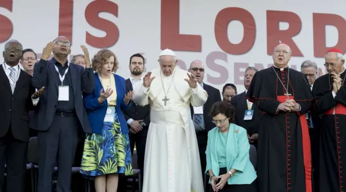 PopeFrancisCatholicCharismaticRenewal_03062017_VaticanMediaACI.jpg ?? 