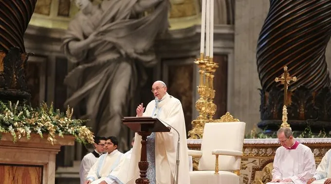 Pope_Francis_celebrates_New_Years_Day_Mass_for_the_Solemnity_of_Mary_the_Mother_of_God_on_Jan_1_2015_Credit_Bohumil_Petrik_CNA.jpg ?? 