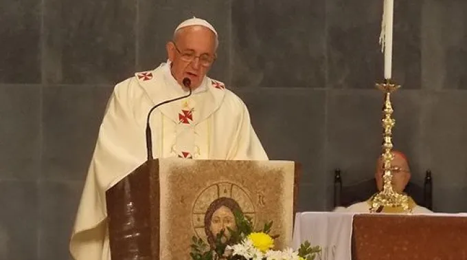 Pope_Francis_gives_the_Homily_during_a_Mass_for_Priests_Religious_and_Seminarians_at_WYD_on_July_26_2013_Credit_Walter_Sanchez_Silva_CNA_2_CNA_7_27_13.jpg ?? 