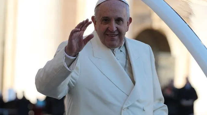 Pope_Francis_greets_pilgrims_in_St_Peters_Square_during_his_Dec_10_2014_general_audience_Credit_Bohumil_Petrik_CNA.jpg ?? 