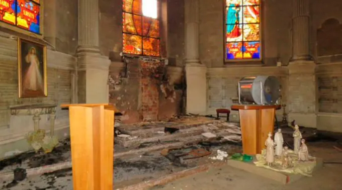 Profanacion_TwitterLeParisien_110116.jpg ?? 