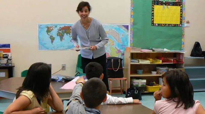 Profesora_FlickrUSEmbassyCanadaCCBY20_110917.jpg ?? 