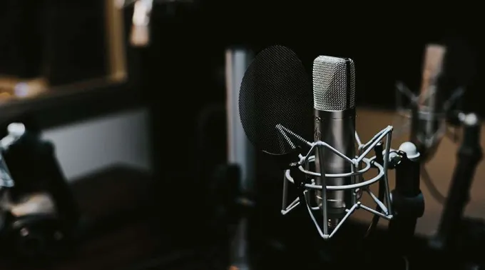 Radio_Unsplash_070820.jpg ?? 