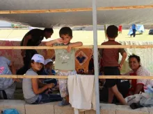 Crianças refugiadas na igreja de São José em Ankawa, Erbil no Iraque.