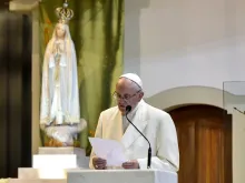 Papa Francisco no santuário de Fátima, em 2017