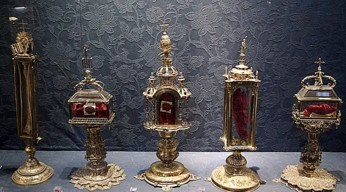 Relicarios_WikimediaDominioPublico.jpg ?? 