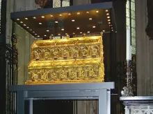 Relíquias dos Reis Magos na Catedral de Colônia.