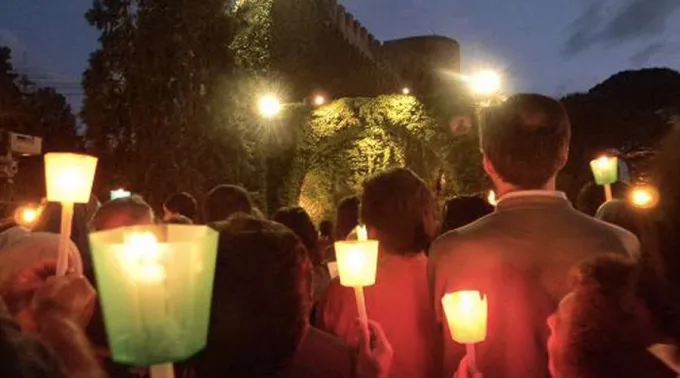 Rezo_Rosario_JardinesVaticanos_2011_AlanHoldren_ACIPrensa.jpg ?? 