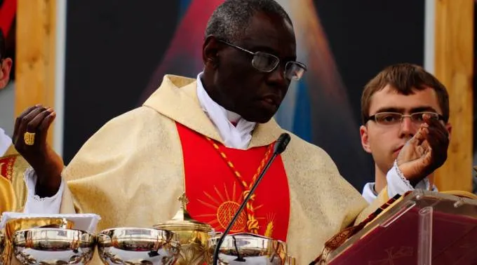 RobertSarah_PavalHadzinskiCC-BY-NC-ND-2.0_Flickr_170316.jpg ?? 