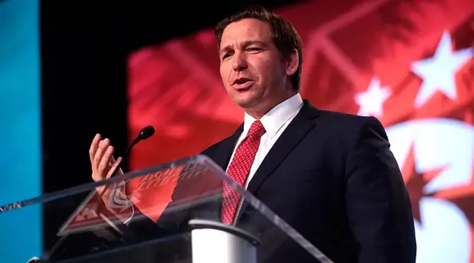 RonDeSantis-GageSkidmore-CC-BY-SA-2.0-29032022.webp ?? 