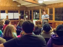 S. Bear Bergman em conferência.