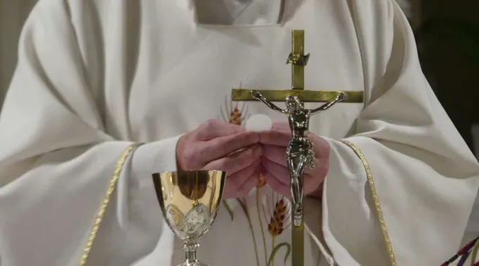 Sacerdote-Pixabay-24042019.jpg ?? 