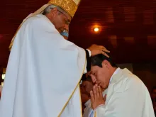 Ordenação sacerdotal de Pe. Manuel U. Jáuregui, em 3 de dezembro de 2015