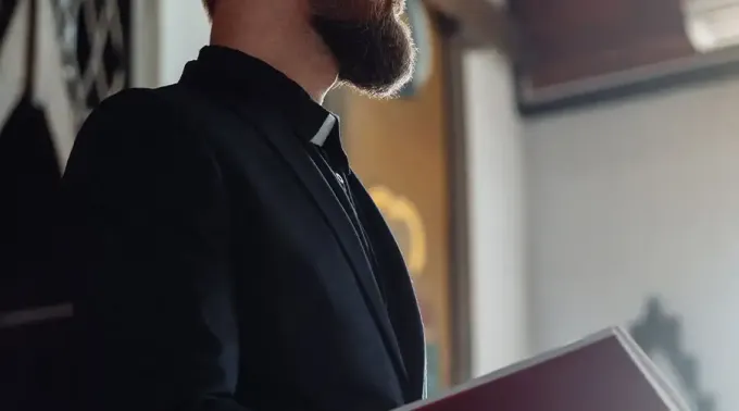 SacerdoteAtacado_270721.webp ?? 