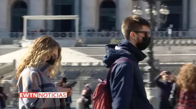 SacerdoteCoronavirusParis_03_03_2020.jpg ?? 