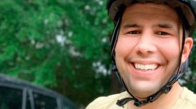 SacerdoteExPresentadorNoticias_120720.gif ?? 