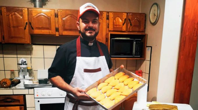 SacerdotePanadero_Geison_290420.gif ?? 