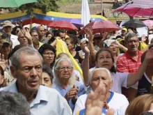 Fiéis rezam ao Sagrado Coração de Jesus na Venezuela. Crédito: Assessoria de Imprensa da Diocese de San Cristóbal