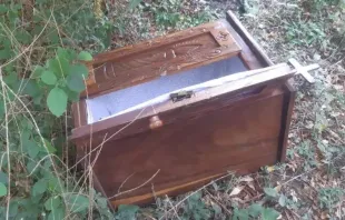 Sacrário profanado por estranhos na Nicarágua.